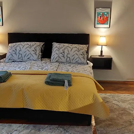 Апартаменты Bohemian *