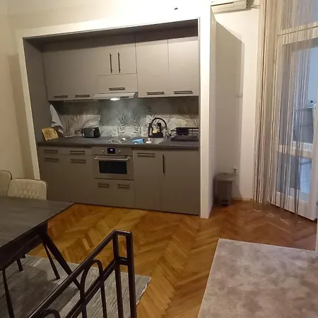 Bohemian Апартаменты *